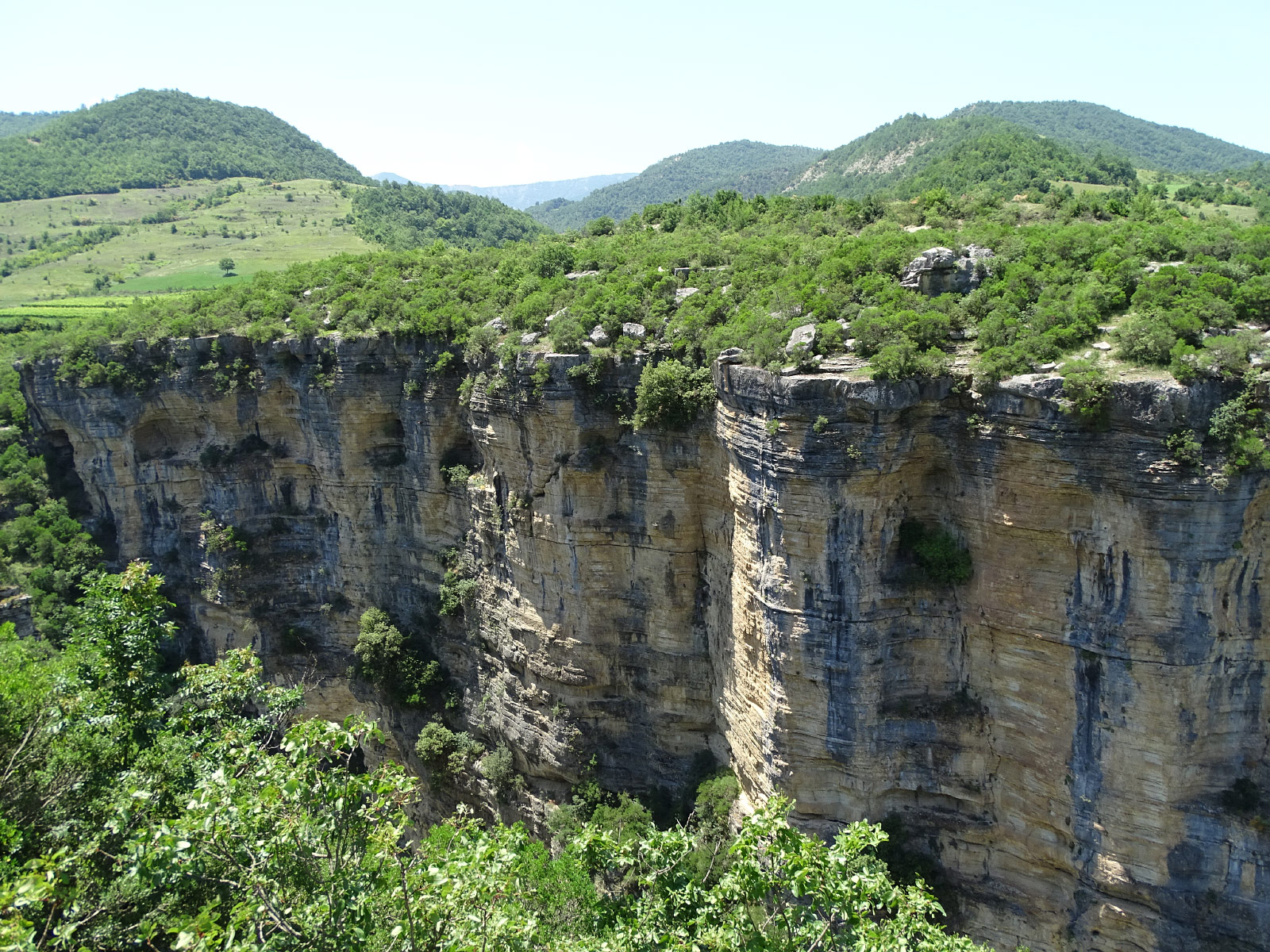 Osum Canyon (Photo license: CC BY 2.0)